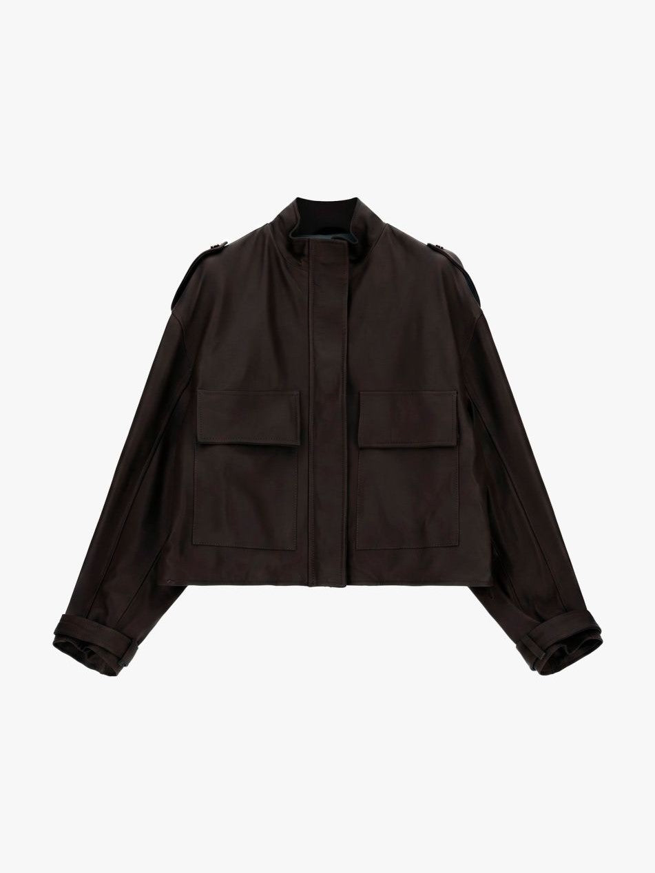 Giacca in pelle con zip e tasche frontali