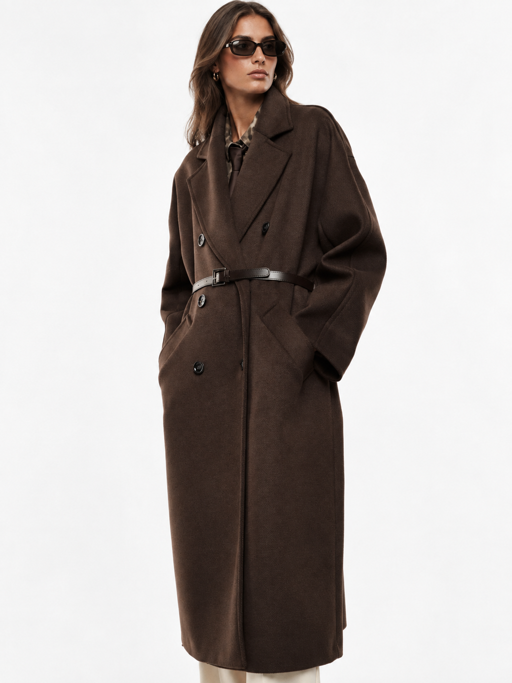Cappotto lungo doppiopetto con cintura e tasche