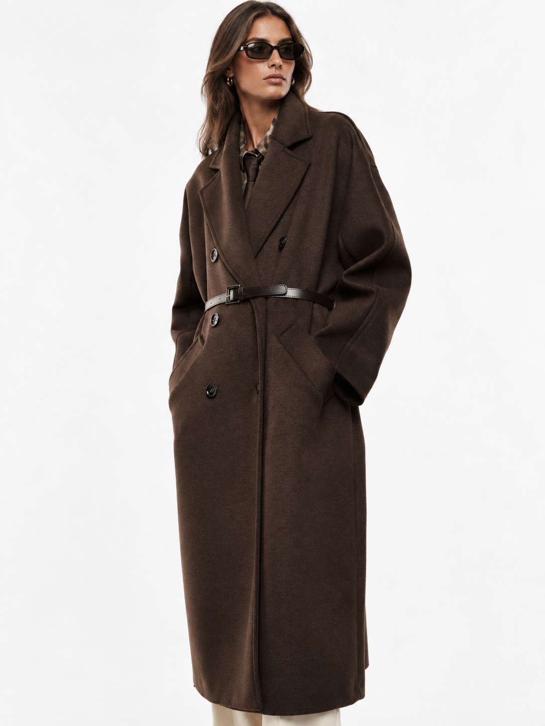 Cappotto lungo doppiopetto con cintura e tasche