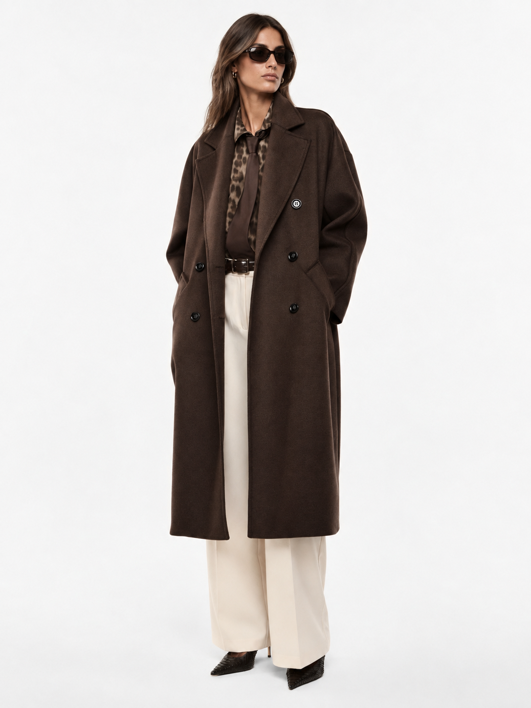 Cappotto lungo doppiopetto con cintura e tasche