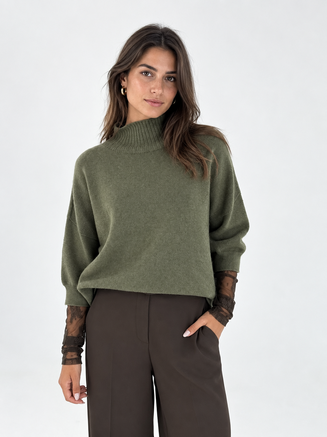 Maglione a collo alto con maniche 3/4