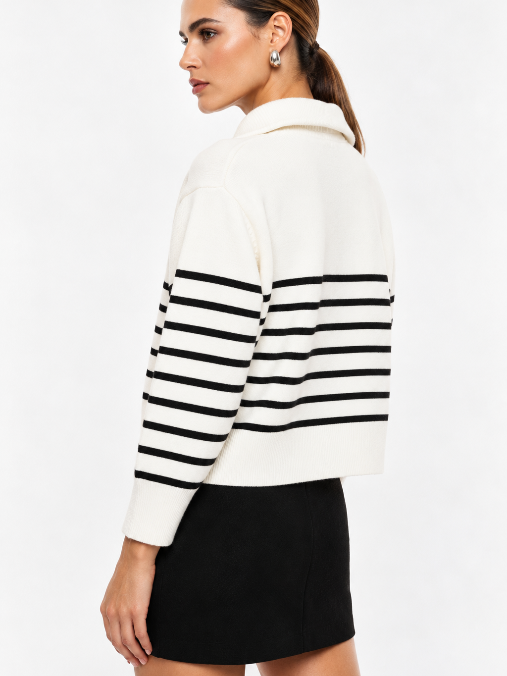 Maglione a righe con zip e collo polo