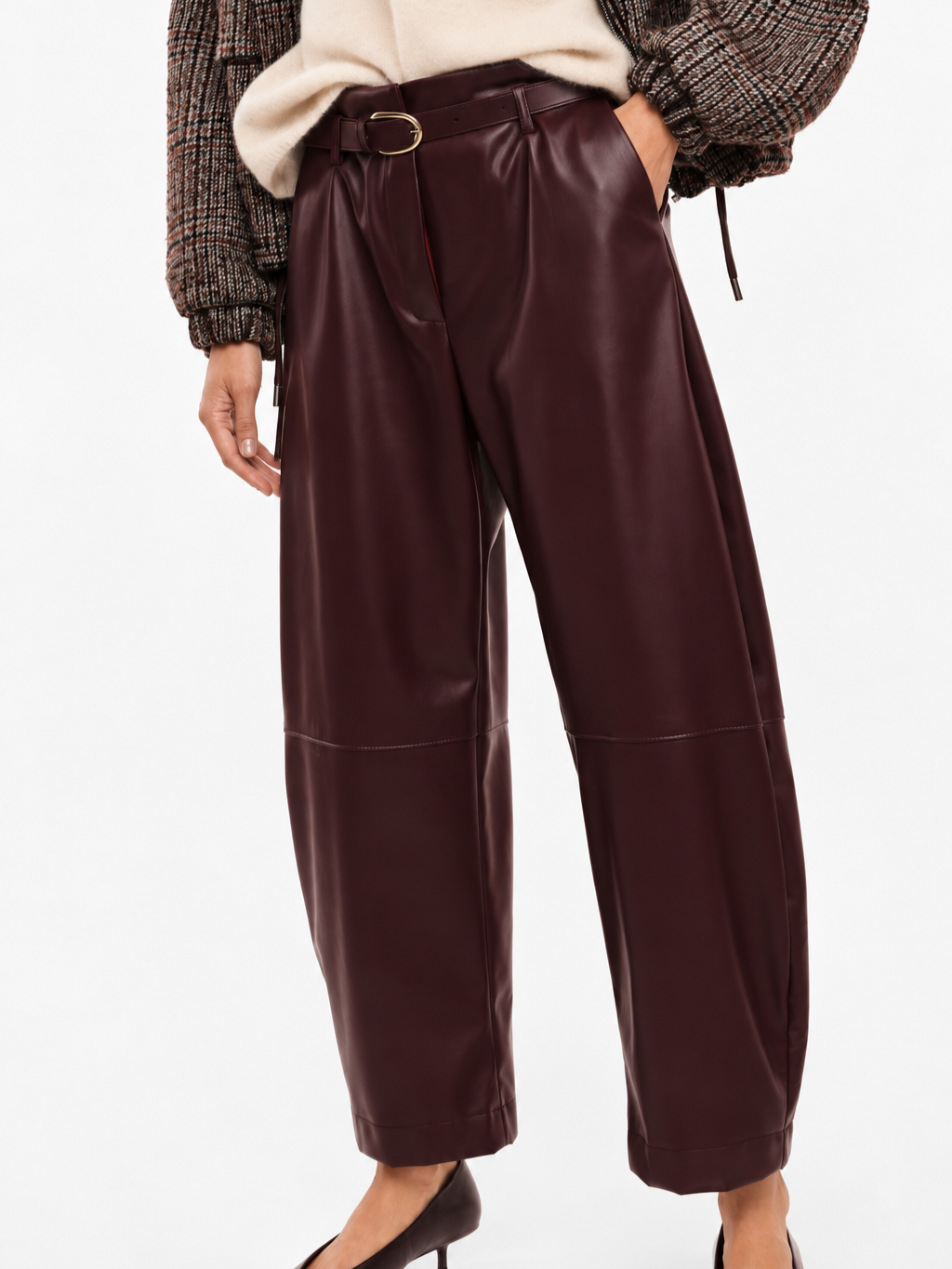 Pantaloni in similpelle vita alta con cintura