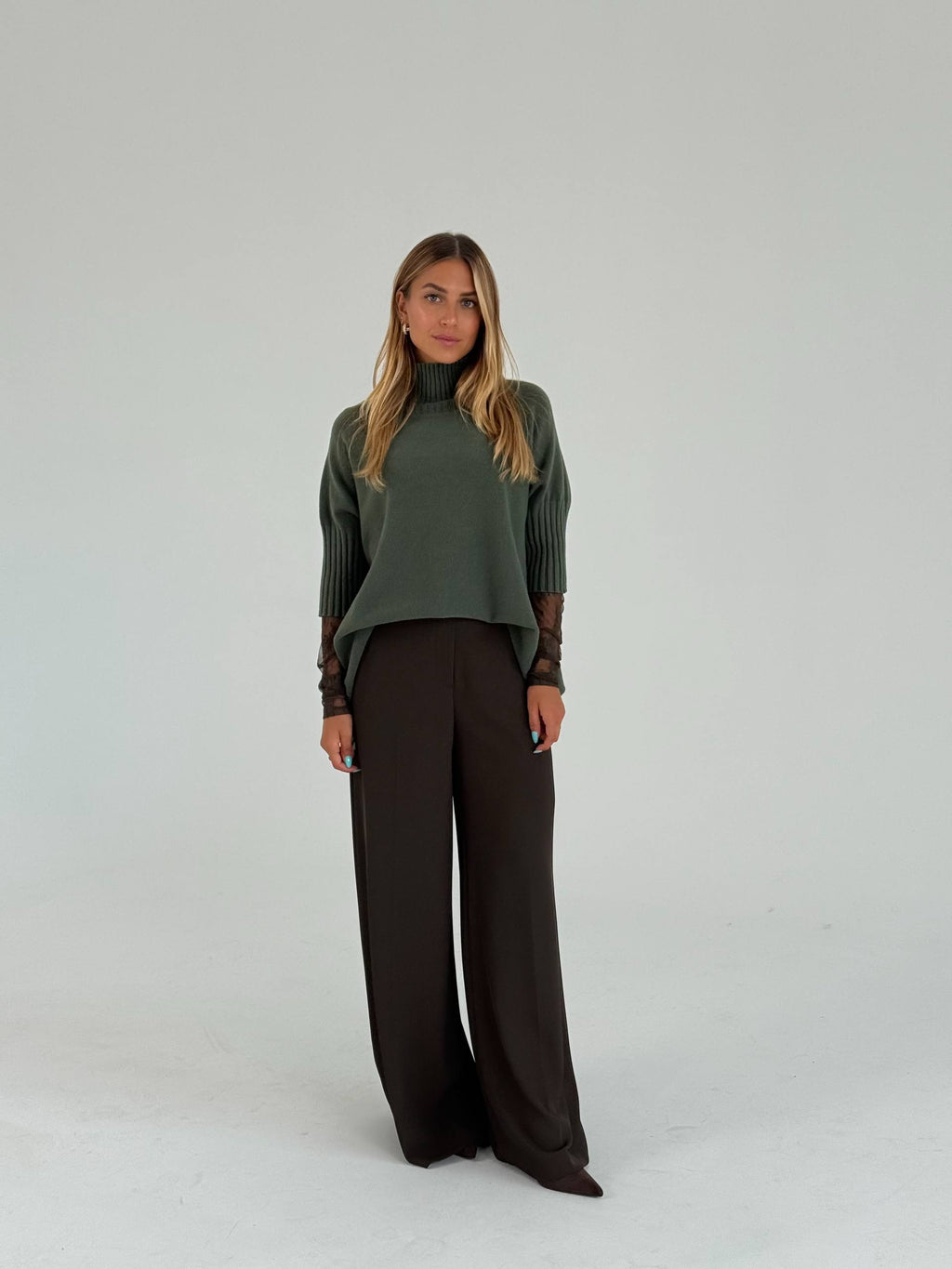 Maglione collo a cratere con maniche 3/4